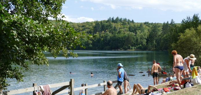 Baignade - Gour de Tazenat