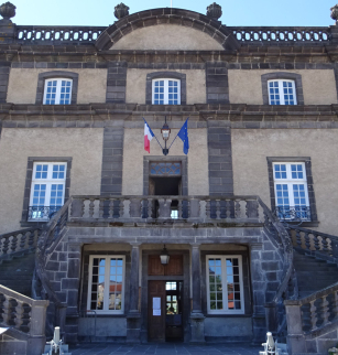 Château-mairie de Pont-du-Château