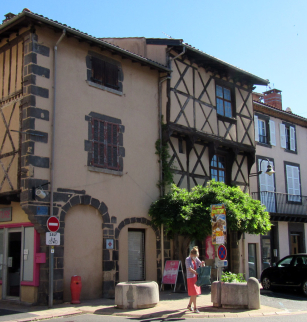 Maisons à pans de bois à Pont-du-Château