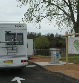 Aire de services pour camping-cars de Pont-du-Château