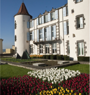 Cour intérieure de la mairie