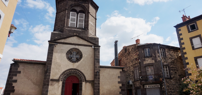 Eglise Sainte-Rustique à Aulnat