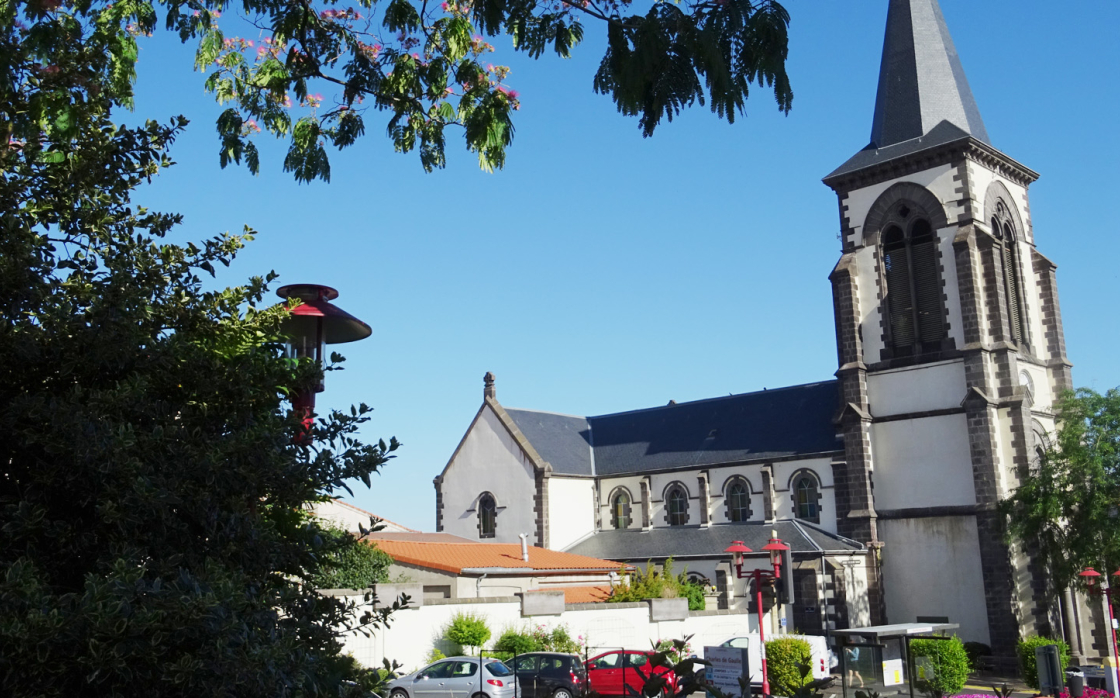 © église Saint-Etienne