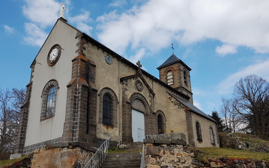 © Eglise de Beaune-le-Chaud