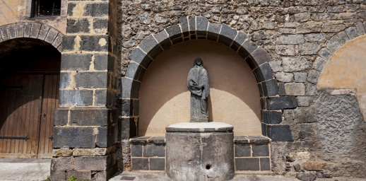 L'abbatiale Saint-Pierre et ses bâtiments conventuels_Beaumont