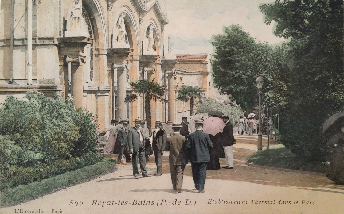 © Façade des  Thermes de Royat, carte postale ancienne